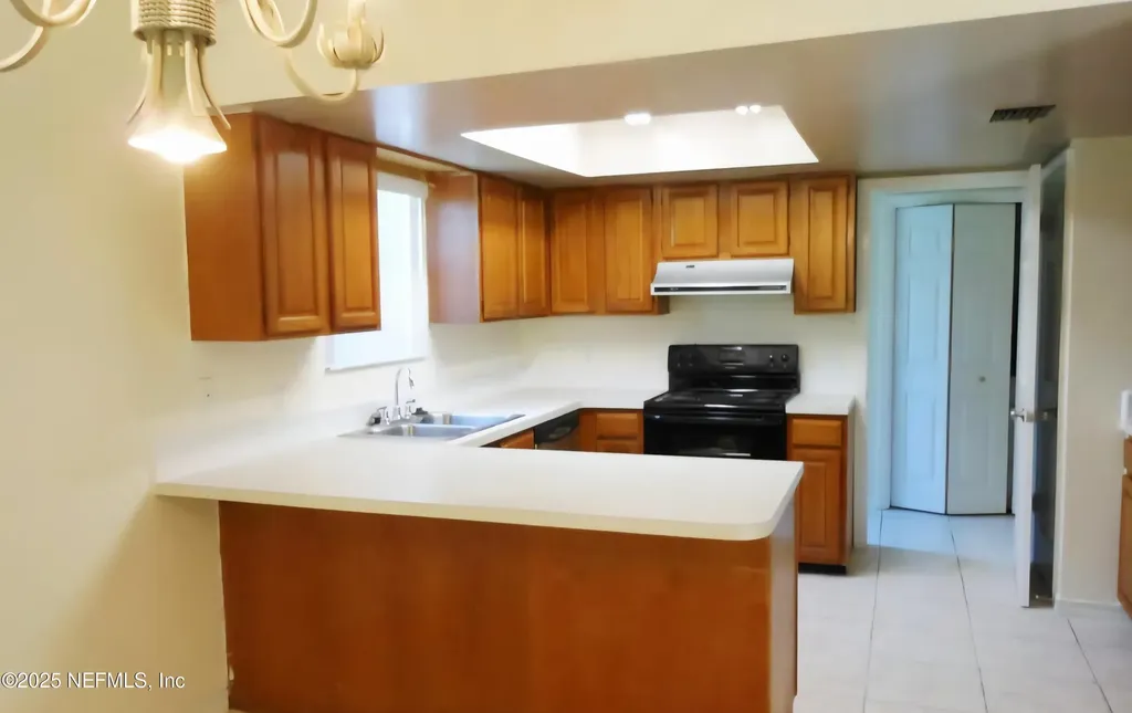 8138 Village Gate Court Jacksonville FL 32217