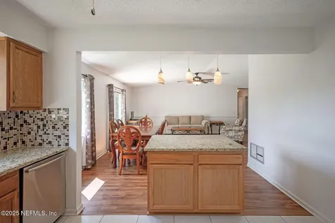 11873 Marabou Court N Jacksonville FL 32223