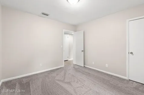 3225 Sandhurst Road E Jacksonville FL 32277