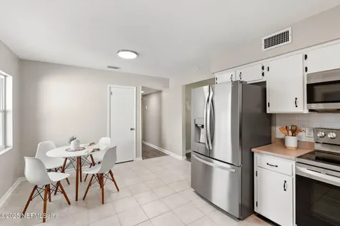 3225 Sandhurst Road E Jacksonville FL 32277