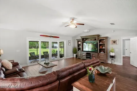 1361 Crystal Sands Drive Jacksonville FL 32218