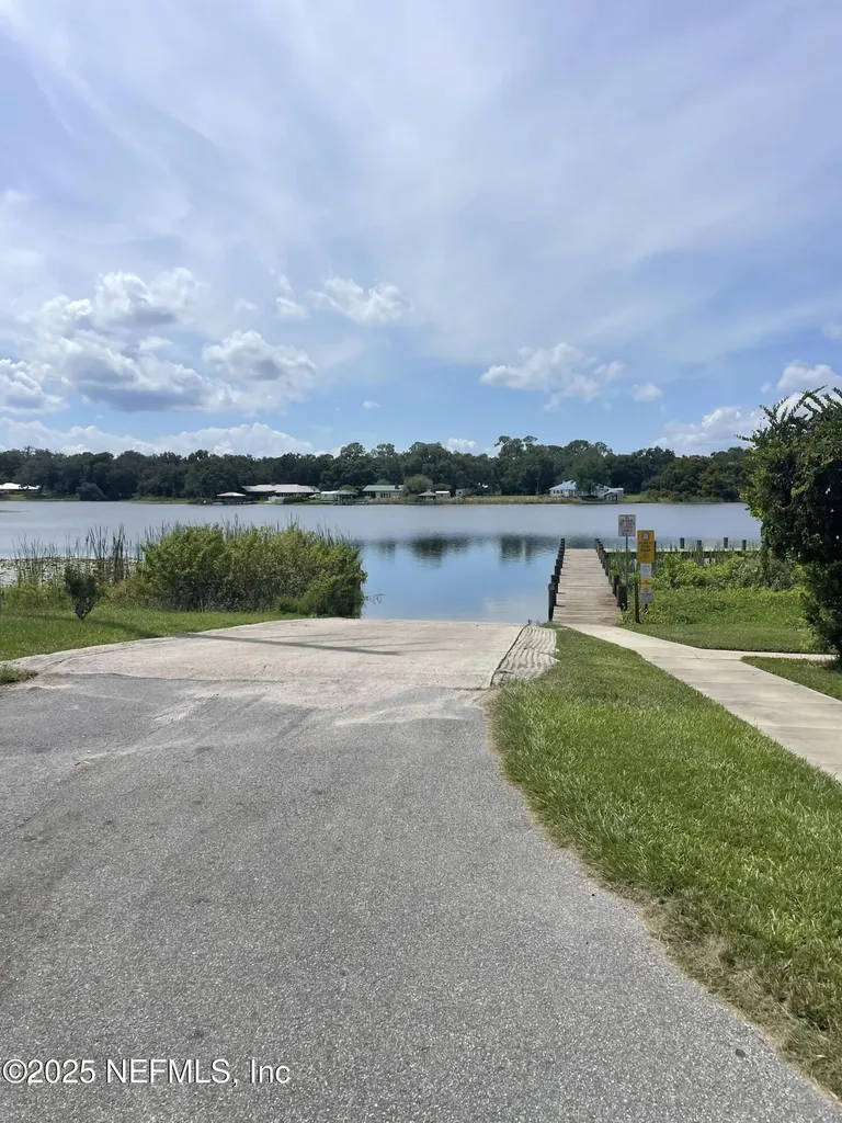 128 Cedar Street Crescent City FL 32112