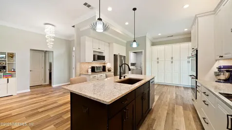 3421 Sanctuary Boulevard Jacksonville Beach FL 32250