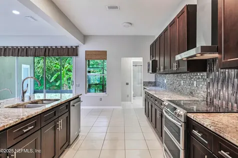10557 Roundwood Glen Court Jacksonville FL 32256