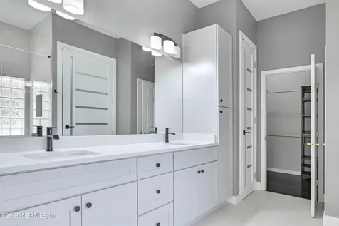 10557 Roundwood Glen Court Jacksonville FL 32256