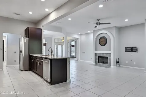 10557 Roundwood Glen Court Jacksonville FL 32256