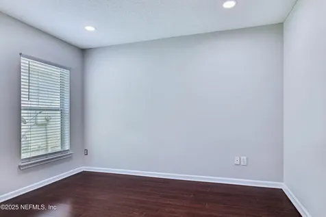 10557 Roundwood Glen Court Jacksonville FL 32256