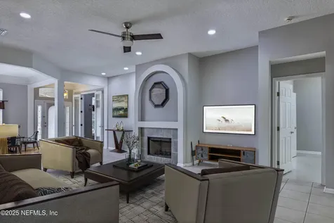 10557 Roundwood Glen Court Jacksonville FL 32256