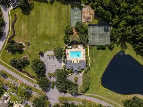 10557 Roundwood Glen Court Jacksonville FL 32256