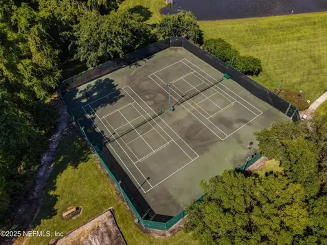 10557 Roundwood Glen Court Jacksonville FL 32256