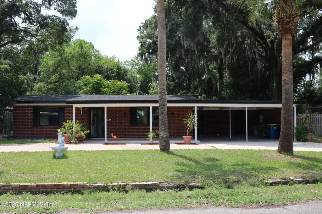 2242 Lake Lucina Drive Jacksonville FL 32211