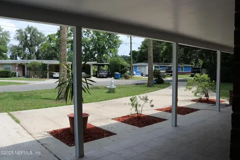 2242 Lake Lucina Drive Jacksonville FL 32211