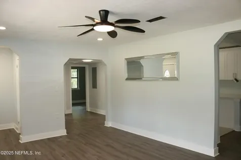 2242 Lake Lucina Drive Jacksonville FL 32211