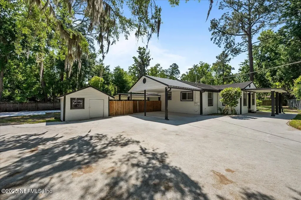 4533 Lamont Street Jacksonville FL 32207