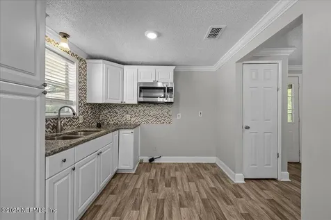 4533 Lamont Street Jacksonville FL 32207