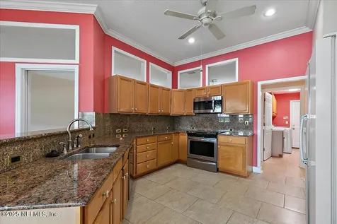 3817 Michaels Landing Circle E Jacksonville FL 32224