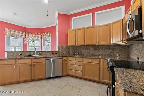 3817 Michaels Landing Circle E Jacksonville FL 32224