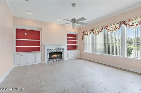 3817 Michaels Landing Circle E Jacksonville FL 32224