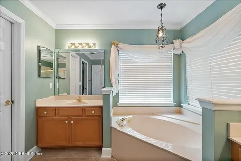 3817 Michaels Landing Circle E Jacksonville FL 32224