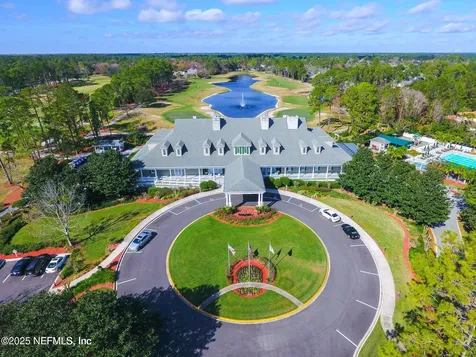 3817 Michaels Landing Circle E Jacksonville FL 32224