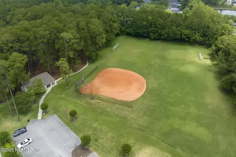3817 Michaels Landing Circle E Jacksonville FL 32224