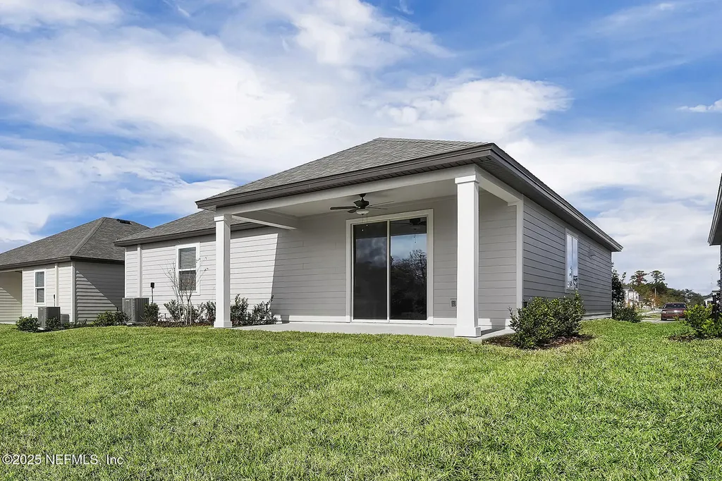 2128 Black Glass Place Middleburg FL 32068