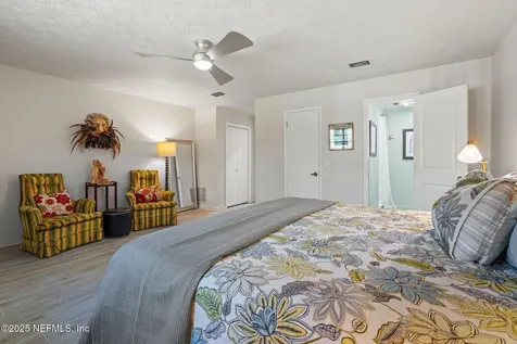 3452 Hoover Lane Jacksonville FL 32277