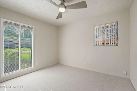 3452 Hoover Lane Jacksonville FL 32277