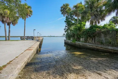 3452 Hoover Lane Jacksonville FL 32277