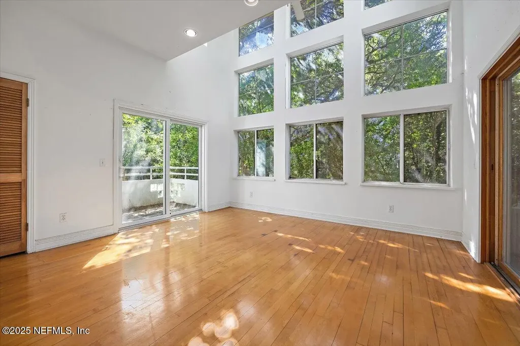 94 Oceanside Drive Atlantic Beach FL 32233