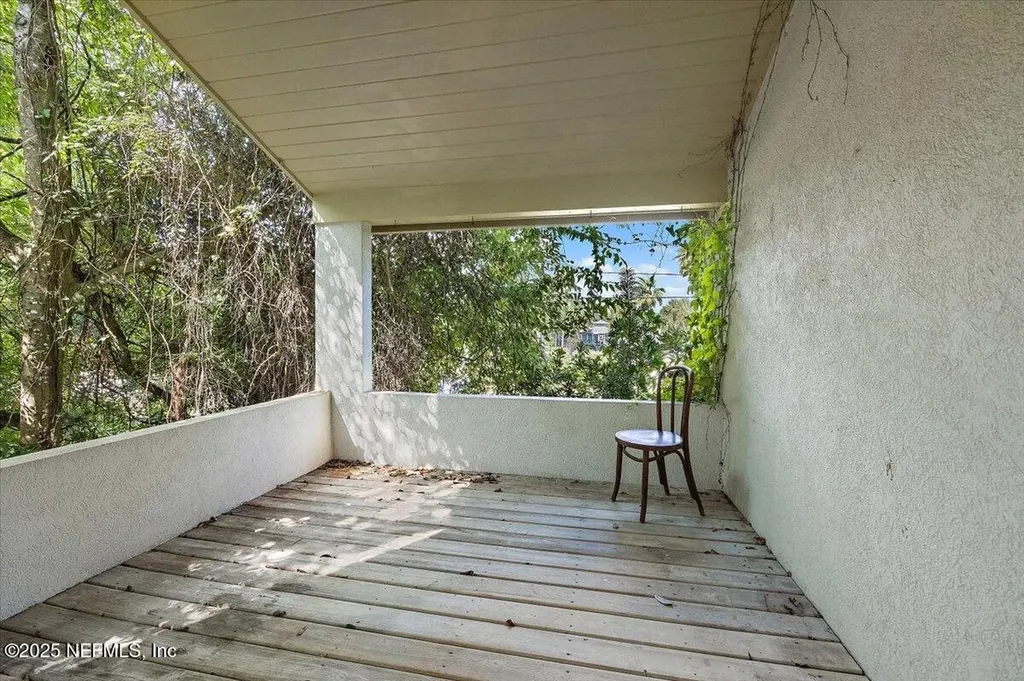 94 Oceanside Drive Atlantic Beach FL 32233