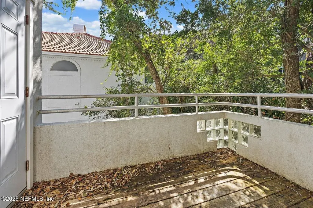 94 Oceanside Drive Atlantic Beach FL 32233