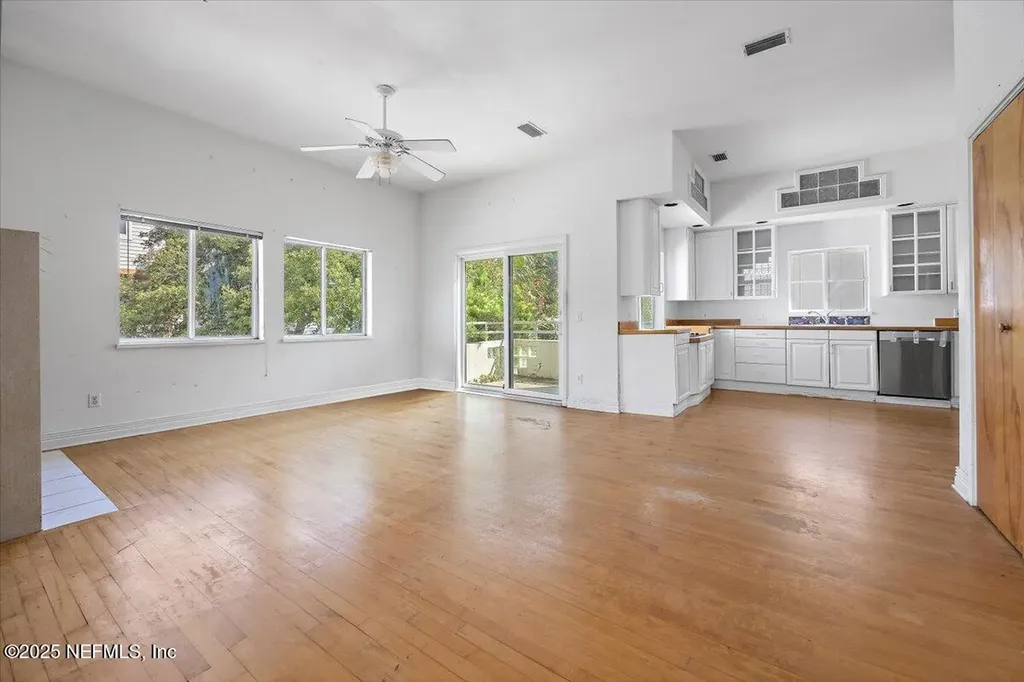 94 Oceanside Drive Atlantic Beach FL 32233