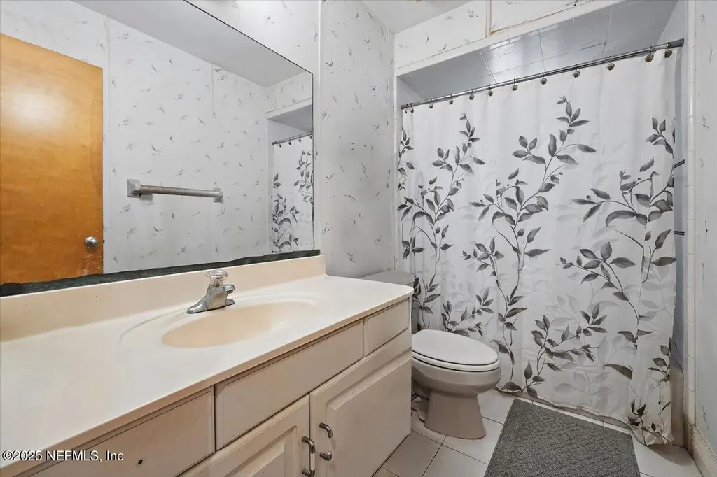 94 Oceanside Drive Atlantic Beach FL 32233