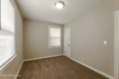 681 Chestnut Drive Jacksonville FL 32208