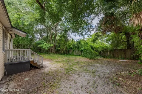 681 Chestnut Drive Jacksonville FL 32208
