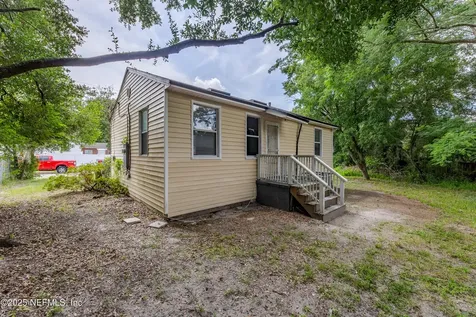 681 Chestnut Drive Jacksonville FL 32208