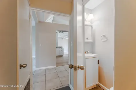 6104 Terry Parker Drive S Jacksonville FL 32211