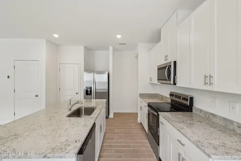 18 Dilly Court Palm Coast FL 32164