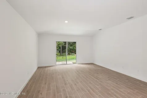 18 Dilly Court Palm Coast FL 32164