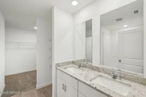 18 Dilly Court Palm Coast FL 32164
