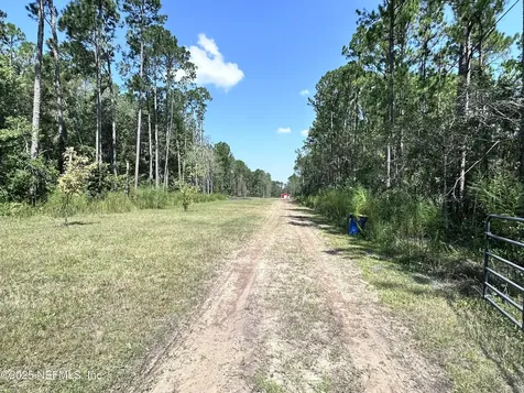 3269 Lannie Road Jacksonville FL 32218