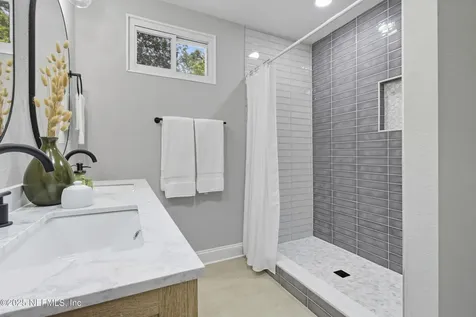 5422 Oak Forest Drive Jacksonville FL 32211
