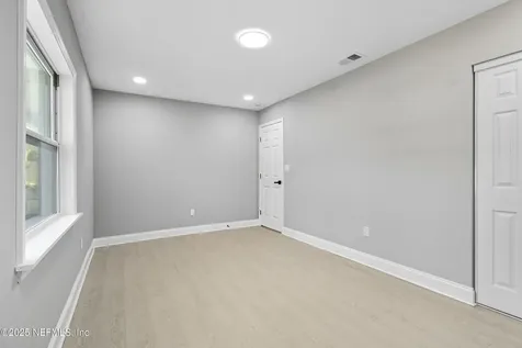 5422 Oak Forest Drive Jacksonville FL 32211