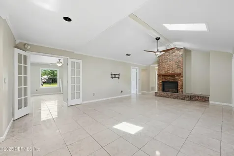 5253 Alloaks Court Jacksonville FL 32258