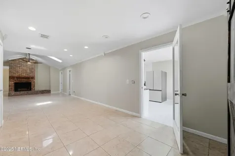 5253 Alloaks Court Jacksonville FL 32258
