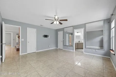 5253 Alloaks Court Jacksonville FL 32258