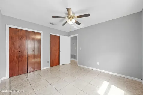 5253 Alloaks Court Jacksonville FL 32258