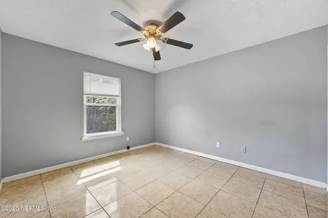 5253 Alloaks Court Jacksonville FL 32258