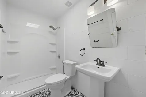 5253 Alloaks Court Jacksonville FL 32258